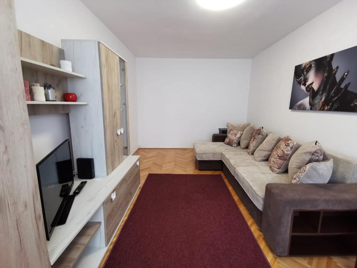 Apartament Carla-Maria Deva Buitenkant foto