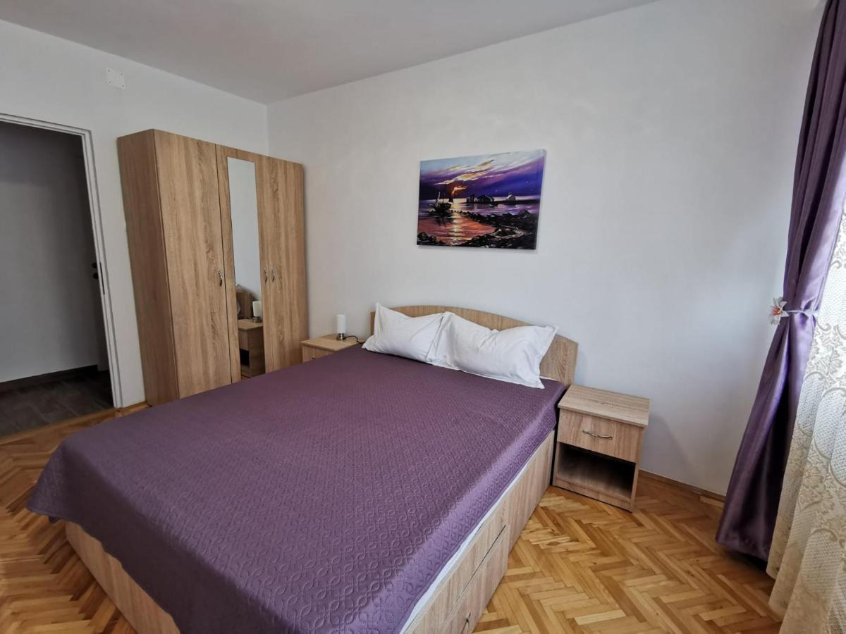 Apartament Carla-Maria Deva Buitenkant foto